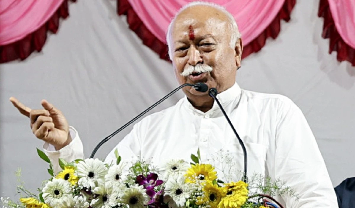 दुनिया के कल्याण के लिए भारत को  विश्व गुरु बनाने की दिशा में काम करें हिंदू: Bhagwat