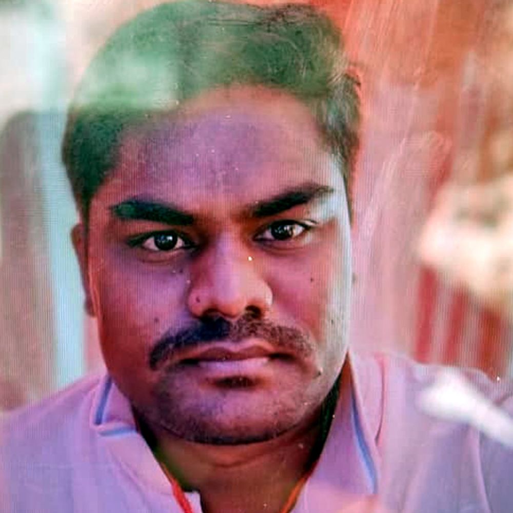 तोपचांची में कमरे फंदे से लटका मिला युवक का शव:​​​​​​पांच दिन पहले ही लौटा था घर, साड़ी के फंदे से लटकी मिली लाश