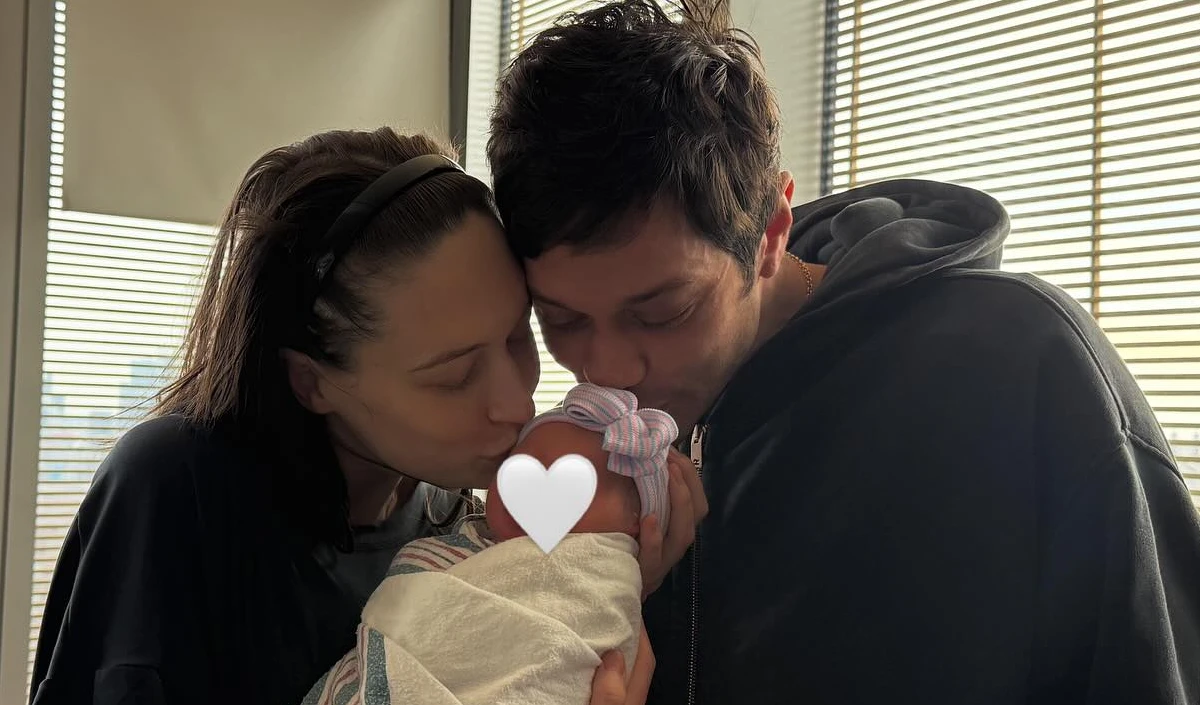 Pete Davidson अब बन गए हैं ‘डैडी कूल’, Elsie Hewitt के साथ किया अपनी नन्ही परी का स्वागत