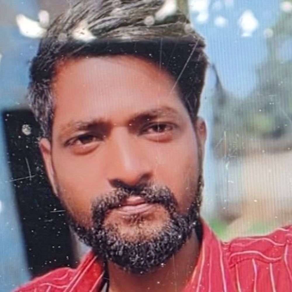 गाड़ी की टक्कर से बाइक सवार की मौत:औरंगाबाद में रिश्तेदार के घर से डेहरी जाते समय हादसा; मोबाइल की दुकान चलाता था