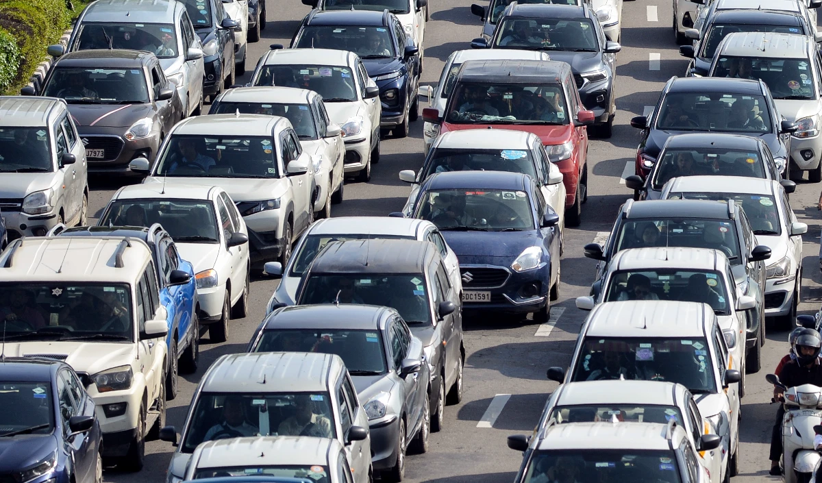 Bharat Taxi App | ‘भारत टैक्सी’ की दिल्ली में धमाकेदार एंट्री! 51000 ड्राइवर जुड़े, ओला-उबर को सीधी टक्कर!