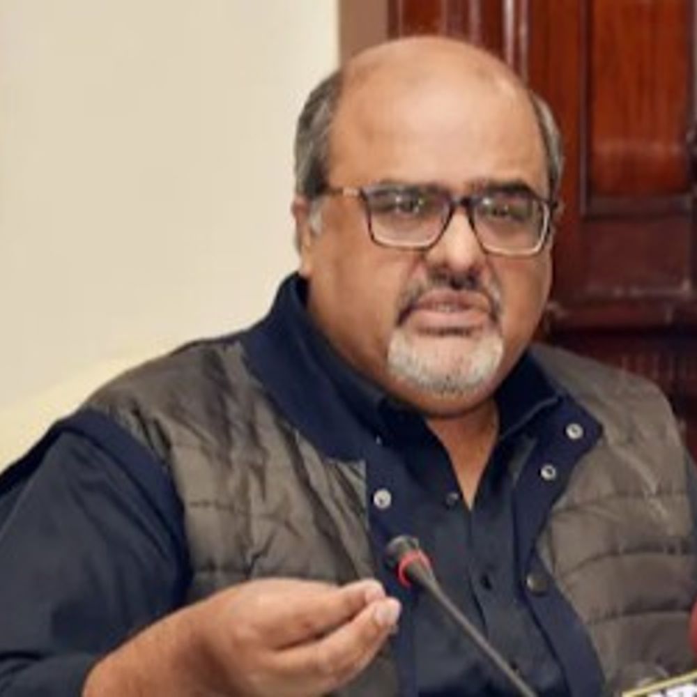 इमरान खान के असिस्टेंट पर ब्रिटेन में हमला, नाक-जबड़ा टूटा:आसिम मुनीर पर आरोप लगाया; दो साल पहले एसिड अटैक हुआ था