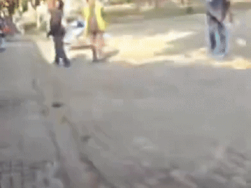 ब्लॉक की बैठक में बवाल, लहराए गए असलहे:मौजूदा-पूर्व ब्लॉक प्रमुख आमने-सामने, मारपीट के साथ जान से मारने की धमकी भी दी गई