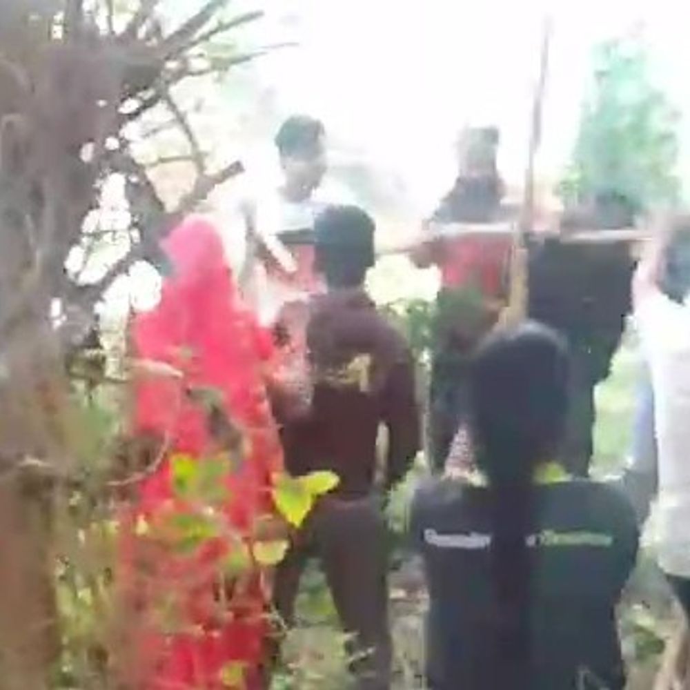 जमीनी विवाद को लेकर दो पक्षों के बीच मारपीट मुकदमा:19 दिसंबर की बताई जा रही है घटना पांच आरोपियों के विरुद्ध दर्ज हुआ मुकदमा