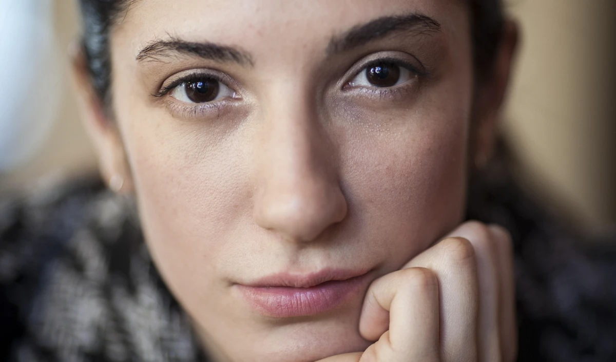 त्वचा की नमी खो रही? बेजान दिख रही? कहीं ये विटामिन-डी की कमी का संकेत तो नहीं, जानिए 5 बड़े लक्षण