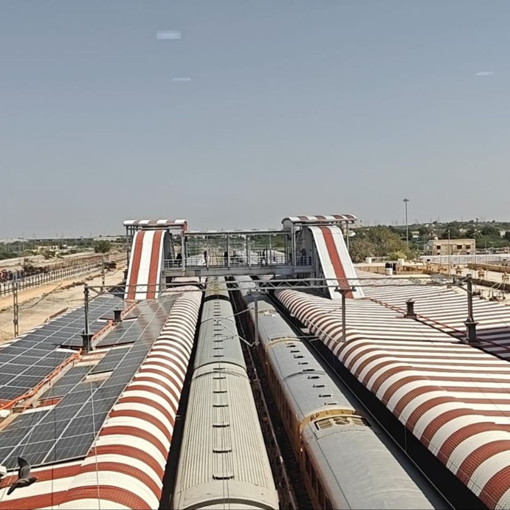 63 स्टेशनों पर 62 करोड़ की लागत से प्लेटफॉर्म शेल्टर:जोधपुर मंडल के यात्रियों को धूप-बारिश से मिलेगी सुरक्षा