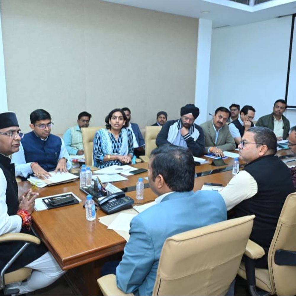 भोपाल की 2 कॉलोनियों में बिजली का मुद्दा…मंत्री की मीटिंग:गोकुलधाम पर ₹1.27 करोड़ बकाया; द्वारकाधाम में बिल जमा नहीं करने वालों के कनेक्शन कटेंगे