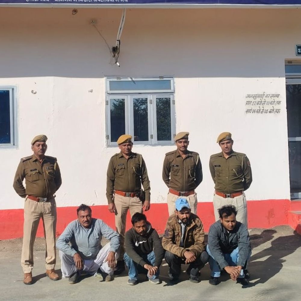 50 किलो डोडा पोस्त सहित 4 गिरफ्तार:दो जगह कार्रवाई, एक ने बाडे़ में छुपाया, तीन थैले में लेकर जा रहे थे