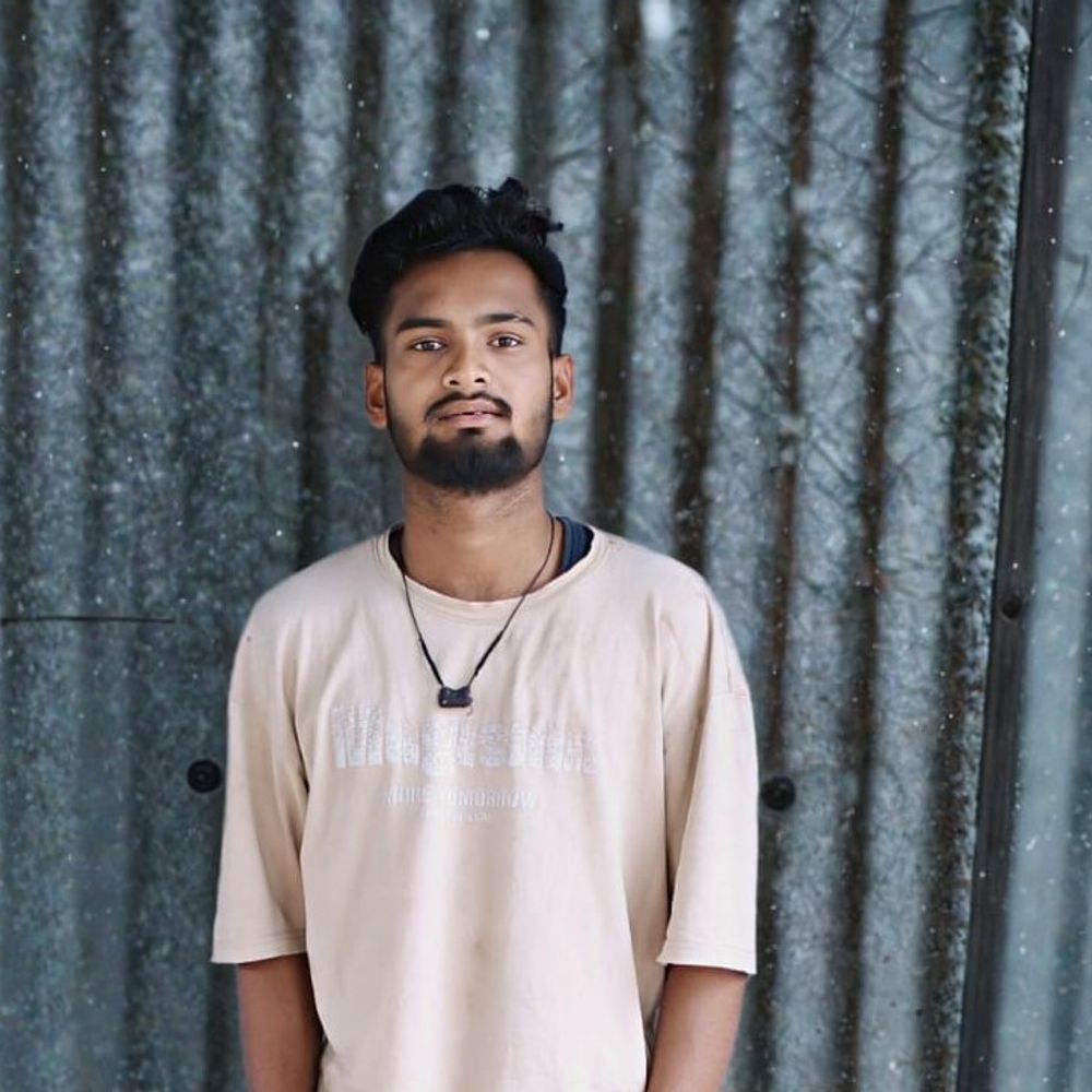 छेड़छाड़ के आरोप से परेशान युवक ने फांसी लगाई:सुसाइड से पहले VIDEO में खुद को निर्दोष बताया, परिजन ने किया चक्काजाम