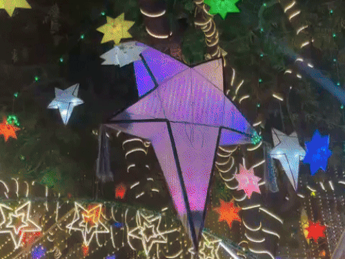 क्रिसमस की एक दिन पहले चर्चों में गूंजे घंटी-घड़ियाल:मध्यरात्रि प्रार्थना में उमड़ा मसीही समाज, चर्च मार्गो पर आज रूट डायवर्जन