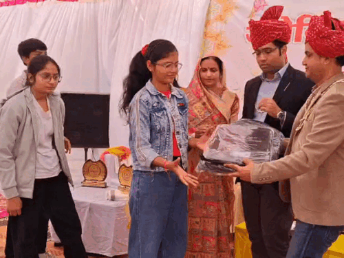 जालोर में माली-समाज की 325 प्रतिभाओं को किया सम्मानित:सही करियर रास्ता चुनने के लिए किया जागरूक