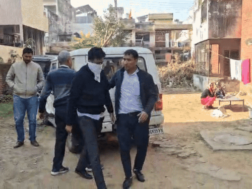 रेवाड़ी में बीडीापीओ 35 हजार रुपये रिश्वत लेते काबू:ब्लॉक समिति चेयरपर्सन के पति ने रंगे हाथों पकड़वाया, नूंह एसीबी की कार्रवाई