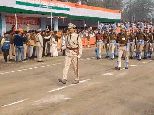 आज नो पेपर डे, पढ़िए गयाजी की 5 बड़ी खबरें:कमिश्नर ने फहराया राष्ट्रीय ध्वज, फतेहपुर में उल्टा तिरंगा; कांग्रेस कार्यालय में लटका रहा ताला