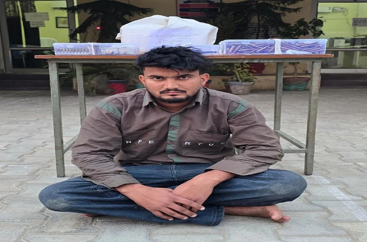 अवैध हथियारों के खिलाफ बड़ी कार्रवाई, 567 कारतूस व रिवॉल्वर बरामद, एक आरोपी गिरफ्तार