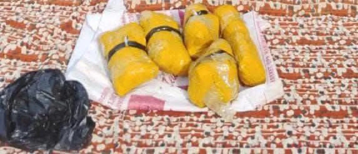 पांच करोड़ कीमत की एक किलो हेरोइन के साथ दो तस्कर गिरफ्तार