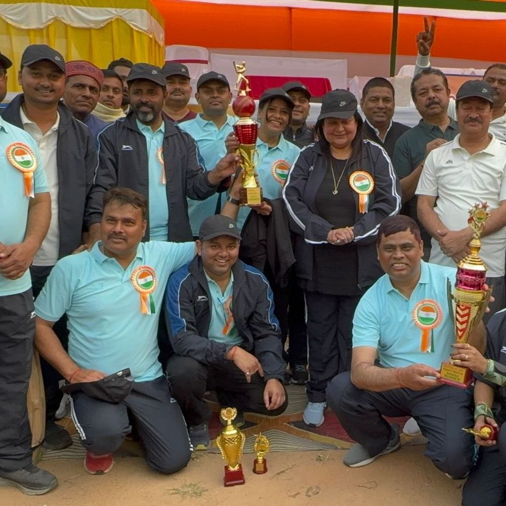 नवादा में जज-वकील क्रिकेट मैच, वकीलों की जीत:प्रधान न्यायाधीश की देखरेख में हुआ कार्यक्रम, दिखी एकजुटता