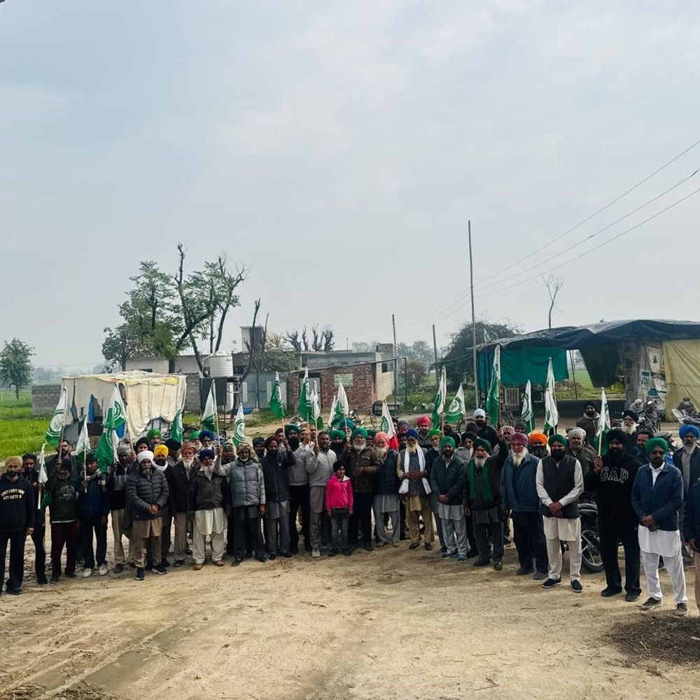 जगराओं में किसानों ने निकाला ट्रैक्टर-बाइक मार्च:एक दर्जन गांवों में शक्ति प्रदर्शन, स्मार्ट मीटर- बीज एक्ट का विरोध, सरकार का चुनौती