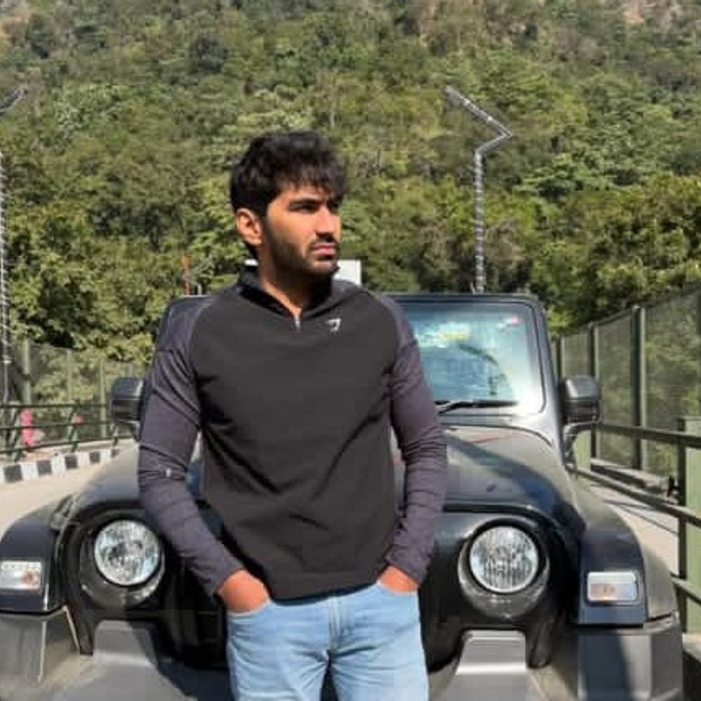 फरीदाबाद में पुरानी रंजिश में युवक के घर पर फायरिंग:गोली के खोल बरामद, डीजे के काम को लेकर चल रहे विवाद में वारदात