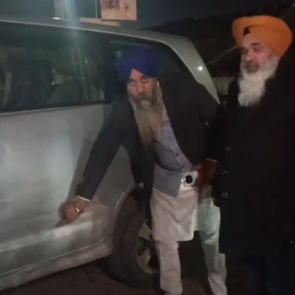 अकाली दल नेता जसवंत चीमा पर फायरिंग:लुधियाना से लौटते समय दोराहा में इनोवा पर चली गोली