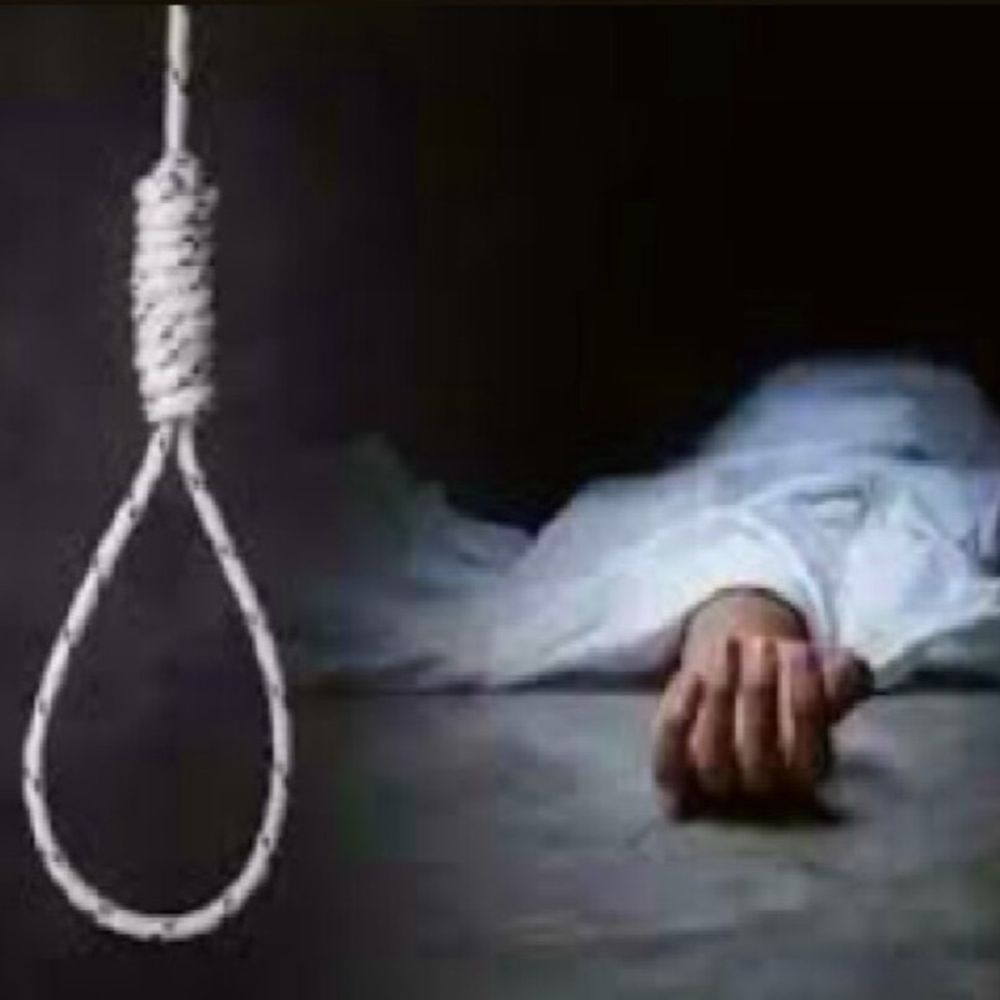 महिला ने खुदकुशी करने से पहले पति को भेजी फोटो:लखनऊ में घर पहुंचा पति, दरवाजा तोड़कर अंदर घुसा; अस्पताल में डॉक्टरों ने मृत घोषित किया