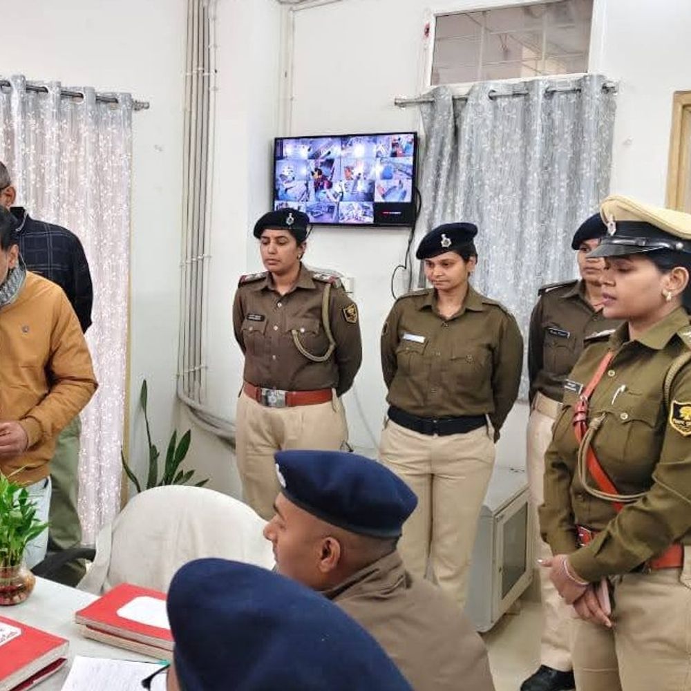 दरभंगा महिला थाना मे लापरवाही आई सामने:SSP ने मांगा स्पष्टीकरण; SC-ST थाना का भी किया निरीक्षण