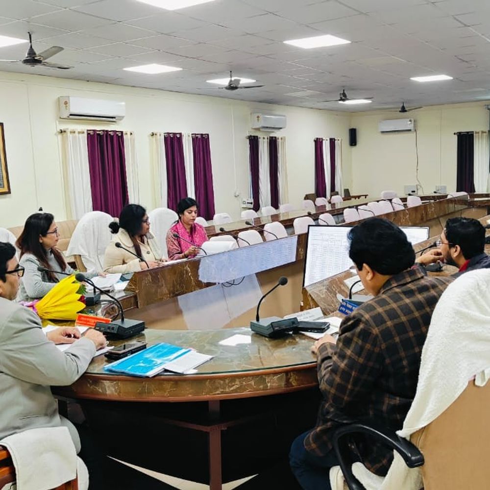 दरभंगा में 6 फरवरी को होगा पैक्स का चुनाव:सड़क सुरक्षा को लेकर जागरूकता रथ रवाना; डीएम ने कहा- आंगनबाड़ी संचालन में लापरवाही नहीं होगी बर्दाश्त