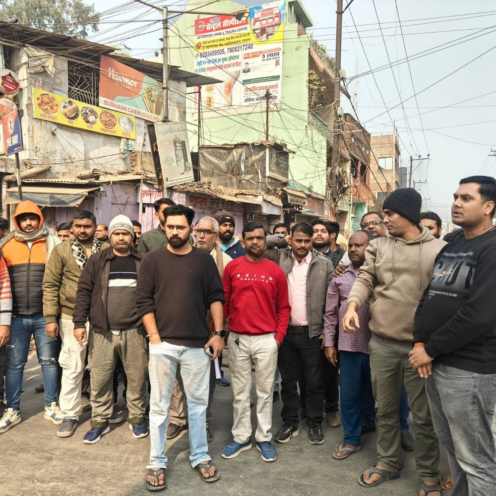 दरभंगा में दुकानदारों ने वन-वे व्यवस्था का किया विरोध:कहा- दुकानदारी पर पड़ा असर, कारोबार पूरी तरह ठप हुआ