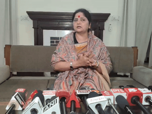 देश में लव जिहाद नहीं, अब जिम जिहाद का खतरा:यूपी महिला आयोग अध्यक्ष बबीता चौहान बोलीं- झांगुर बाबा के गुर्गे फैला रहे जिहाद