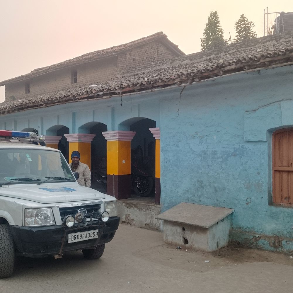 बेगूसराय में मस्जिद के पास एक घर पर CBI रेड:राष्ट्रीय सुरक्षा से जुड़ा है मामला, 8 घंटे तक चली छापेमारी; कागजात जब्त