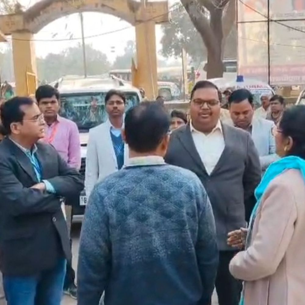 भागलपुर में अस्पताल-स्कूल का क्या निरीक्षण:सबौर प्रखंड में वित्त मंत्रालय की टीम का निरीक्षण, कहा- गड़बड़ी होने पर सख्त कार्रवाई करेंगे