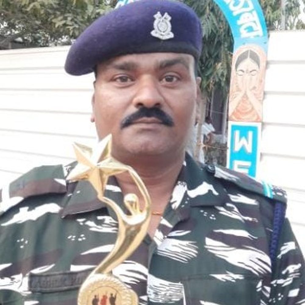 CRPF जवान की सड़क हादसे में मौत:मुजफ्फरपुर में राजकीय सम्मान के साथ अंतिम संस्कार; आज जॉइन करने वाले थे ड्यूटी