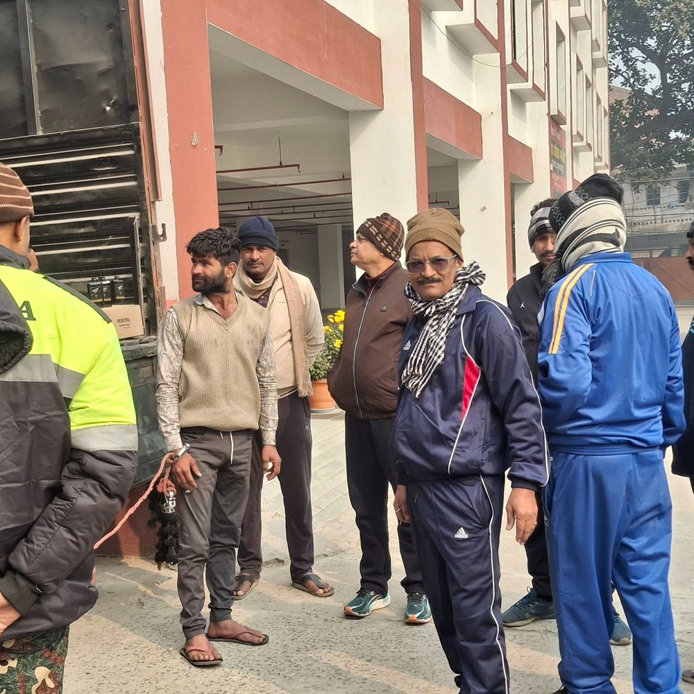 ट्रक चालक 30 लाख की शराब के साथ गिरफ्तार:बंगाल से आ रही थी 250 पेटियां, वैशाली में करनी थी डिलीवरी; मुजफ्फरपुर में कार्रवाई