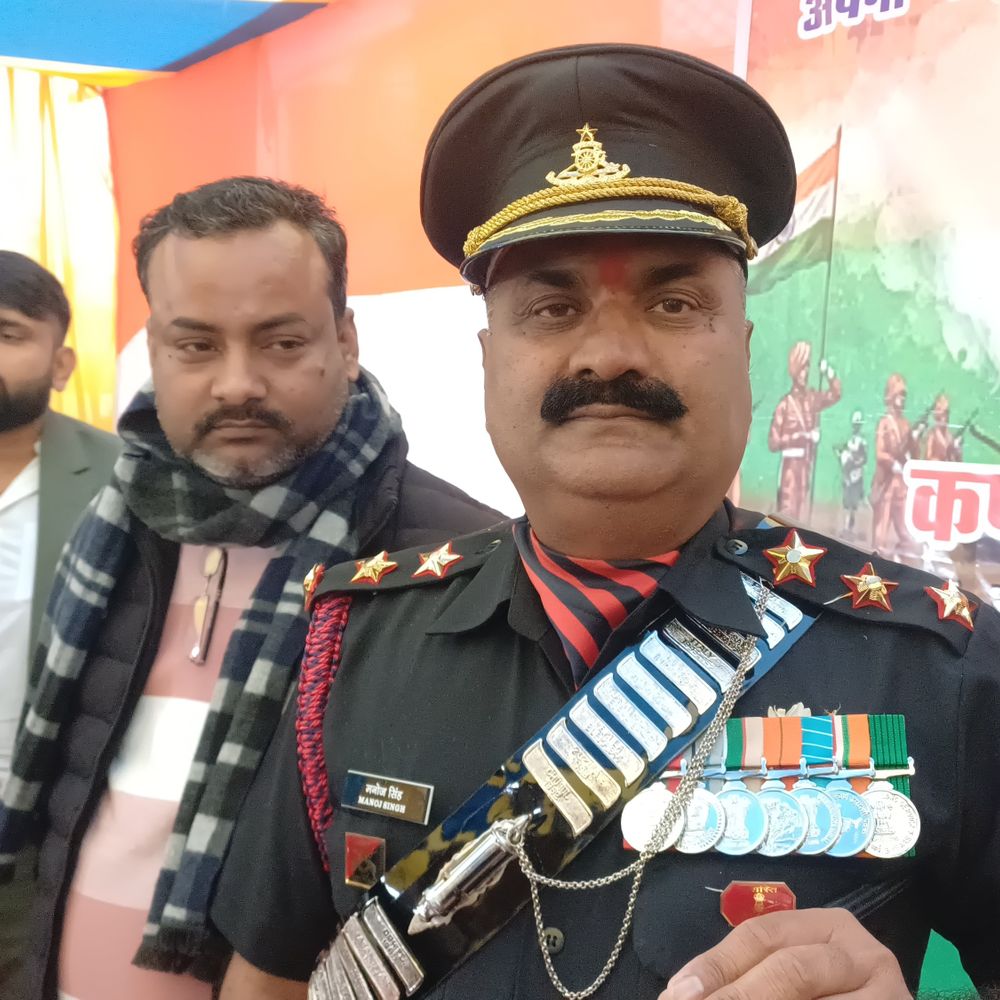 गयाजी में कैप्टन मनोज सिंह का ग्रामीणों ने किया स्वागत:​​​​​​​ स्टेशन से निकाली शोभा यात्रा; ऑपरेशन कारगिल-विजय का रहे थे हिस्सा