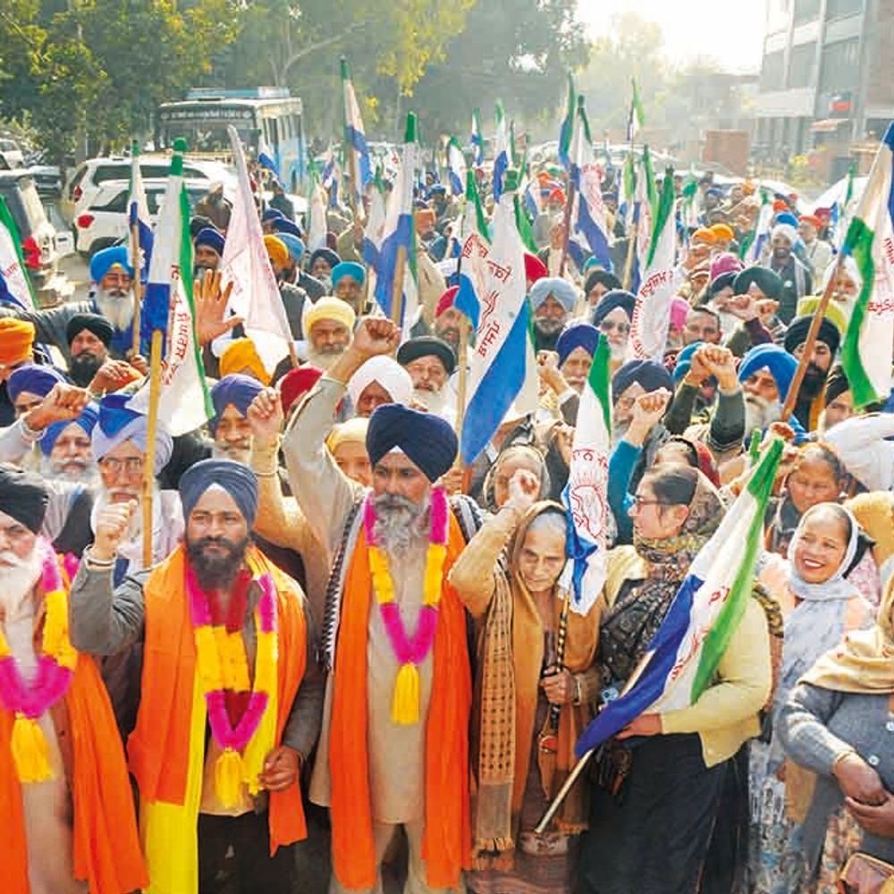 किसान नेता रिहा, एसएसपी दफ्तरों के धरने लिए वापस