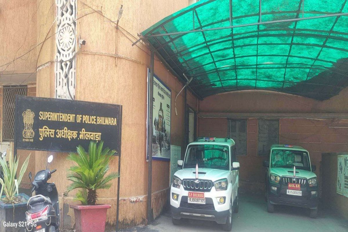 रायला पुलिस की बड़ी कार्रवाई, लग्जरी अंदाज में तस्करी का भंडाफोड़