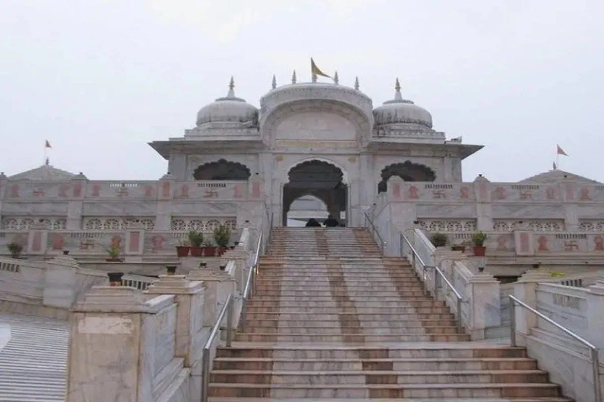 बाड़ा पदमपुरा में पंचकल्याणक महोत्सव 18 से: पद्म प्रभु को वंदन कर विशाल पंडाल का निर्माण कार्य शुरू