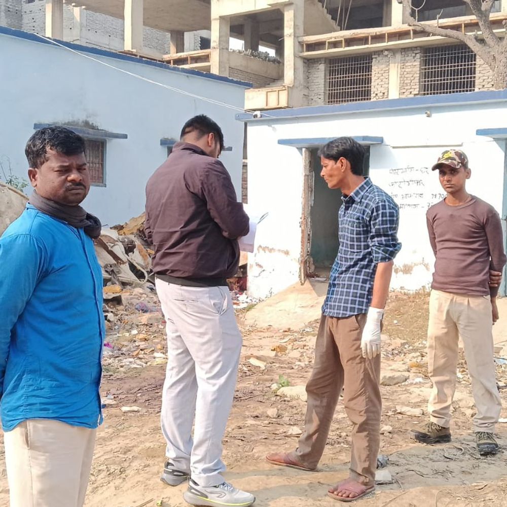 मधुबनी में अज्ञात अधेड़ की ट्रेन से कटकर मौत:पंडोल थाना के ककना हाल्ट पर एक्सीडेंट, लाठी के सहारे ट्रैक पार कर रहा था