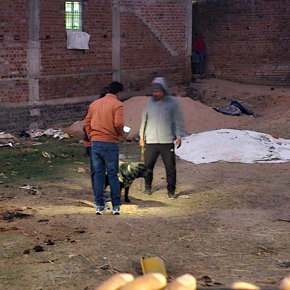 हजारीबाग में बम विस्फोट, दंपती समेत तीन की मौत:हबीबी नगर इलाके में हुआ ब्लास्ट, धमाके की आवाज दूर तक सुनी गई; जांच जारी