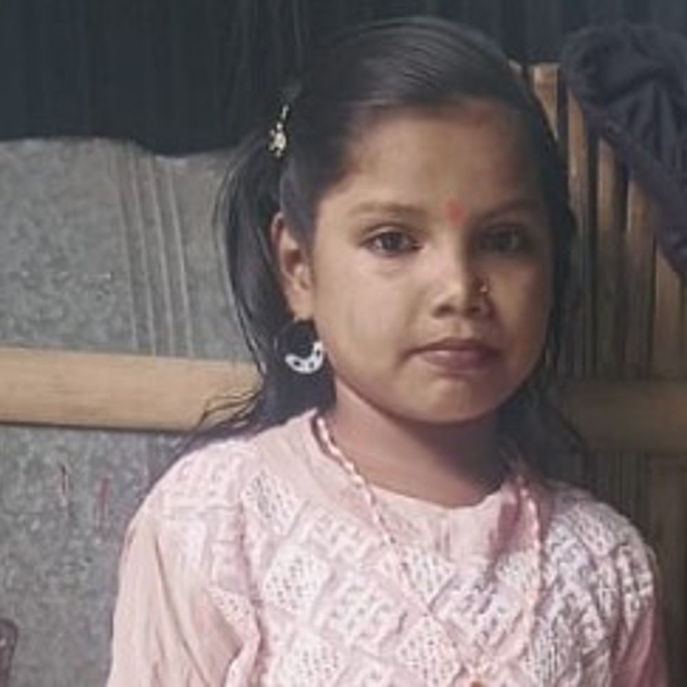 सहरसा में 9 वर्षीय छात्रा की मौत, चालक फरार:घर लौटते समय ट्रैक्टर ने कुचला, दुर्गा घाट के पास हादसा