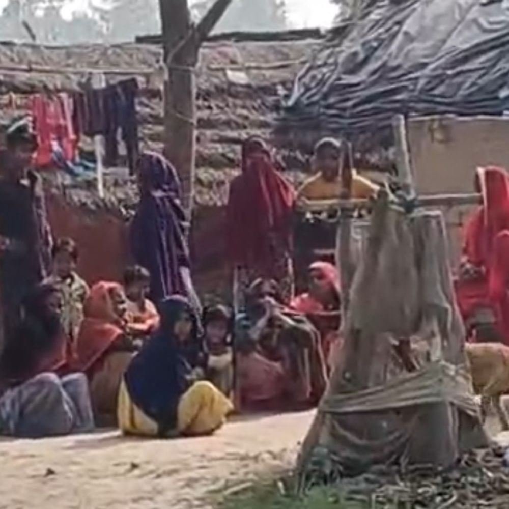 अयोध्या में किशोरी का शव फंदे से लटका मिला:पोस्टमॉर्टम में हैंगिंग से मौत की पुष्टि, परिजनों ने पुलिस को तहरीर नहीं दी