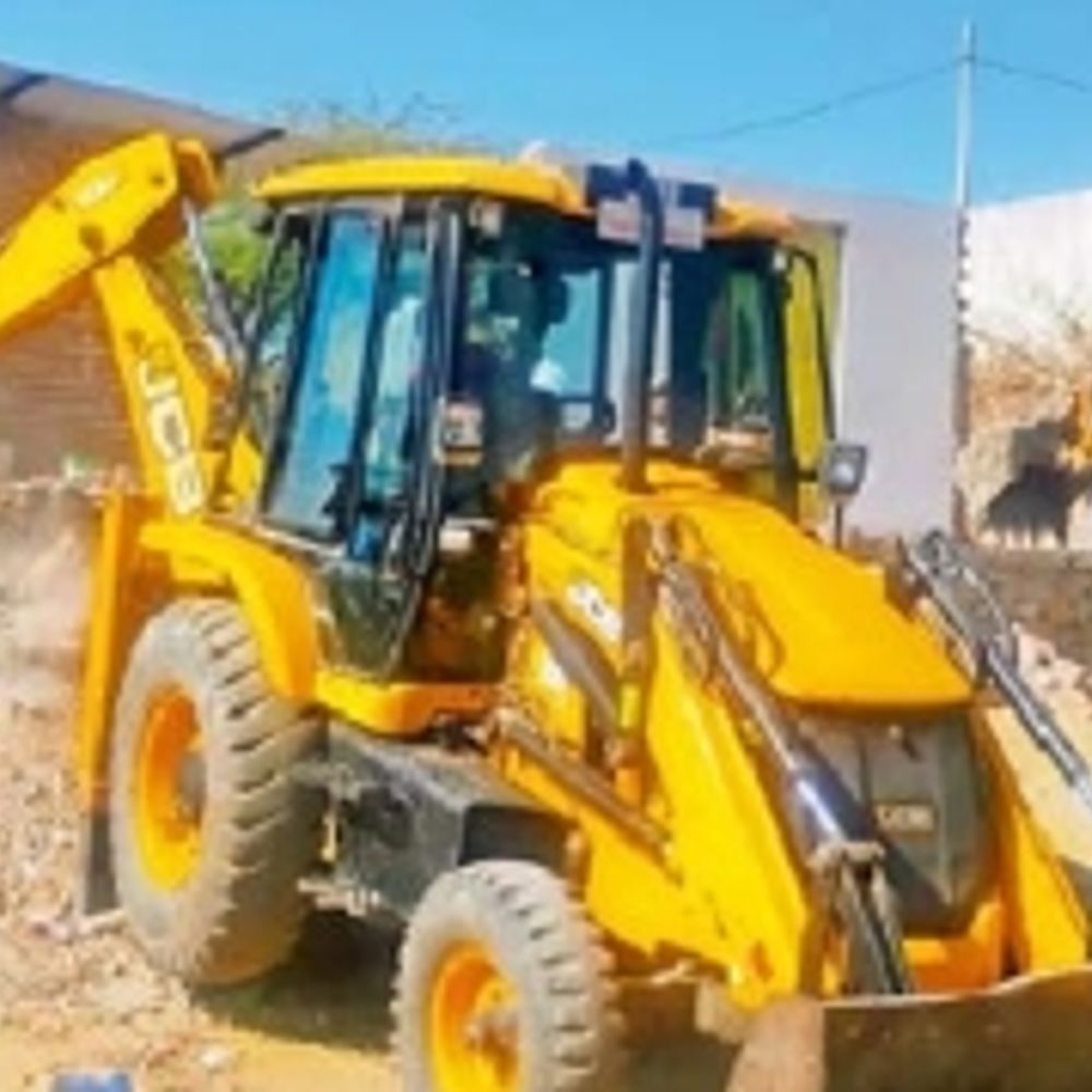 यूडीए की अतिक्रमण पर कार्रवाई… दो व्यावसायिक भवन सीज, 3 निर्माण ढहाए