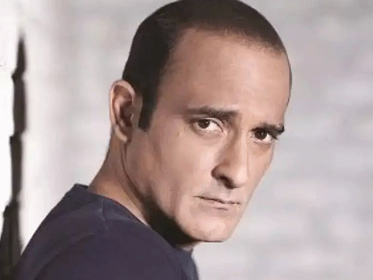 फिल्ममेकर प्रियदर्शन ने अक्षय खन्ना को बताया डार्लिंग:दृश्यम-3 कंट्रोवर्सी पर एक्टर का दिया साथ, बोले- वो कभी भी मूडी नहीं थे