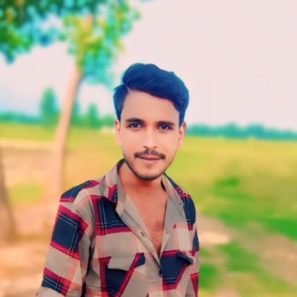 दिल्ली-नैनीताल हाईवे पर युवक की ट्रक से कुचलकर मौत:थूनापुर चौराहे के पास हादसा, चालक हिरासत में