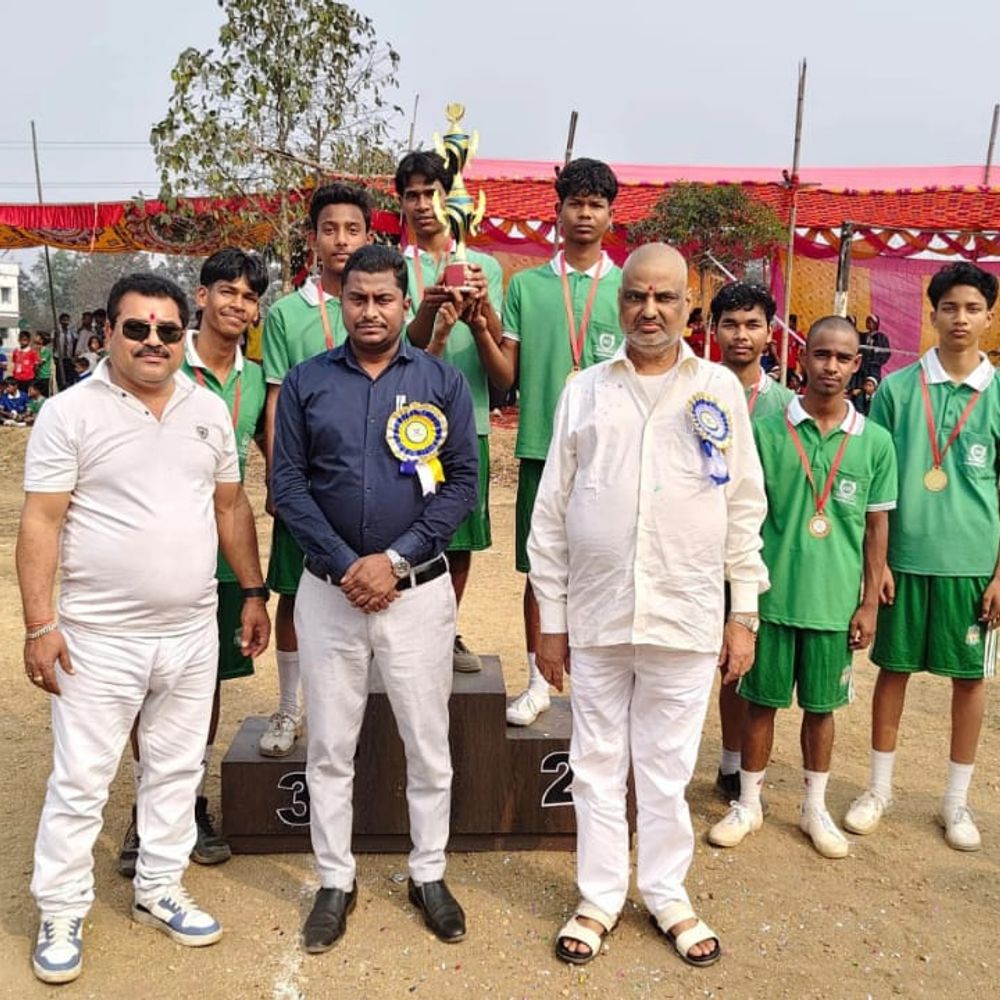 फाइनल क्रिकेट मैच में यमुना हाउस को हरा कर दामोदर 18 रनों से जीता