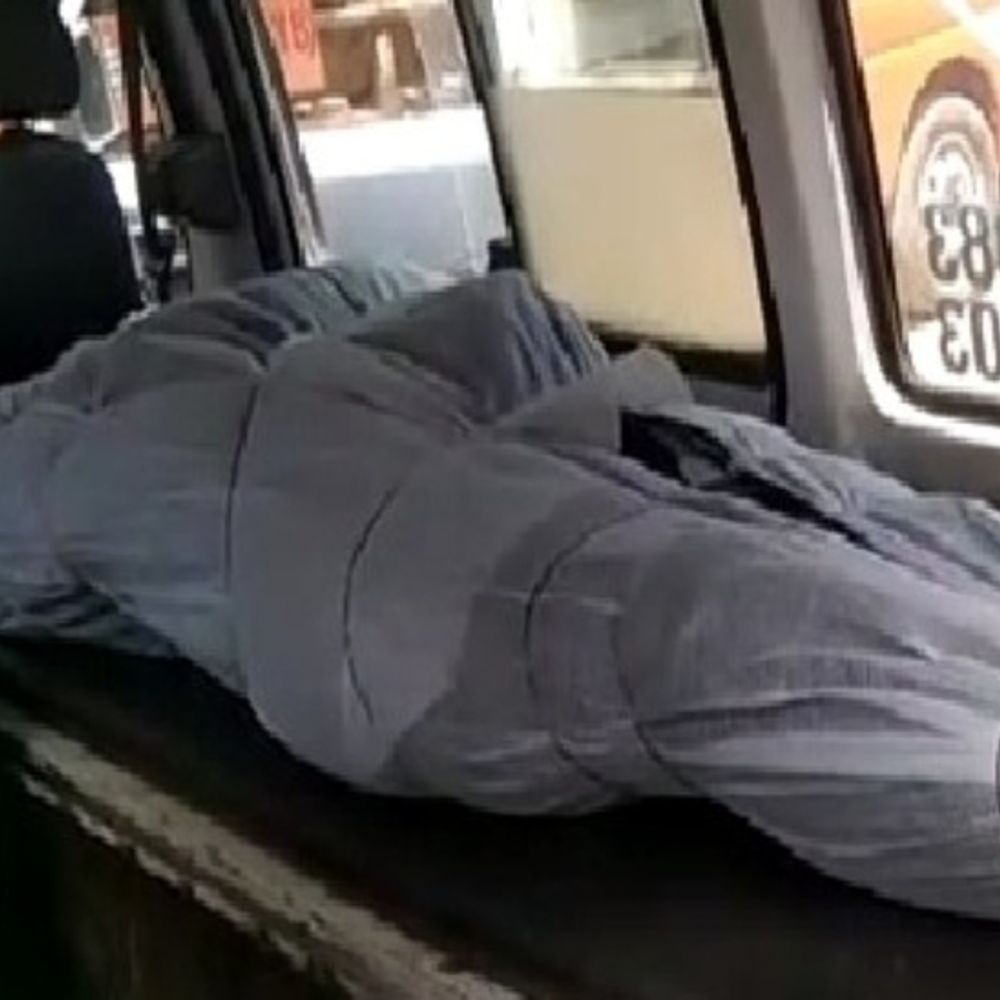 ग्वालियर में तेज रफ्तार वाहन ने राहगीर को रौंदा, मौत:ट्रांसपोर्ट नगर पुलिस चौकी के पास कुचला; मौके से चालक फरार, सीसीटीवी खंगाल रही पुलिस