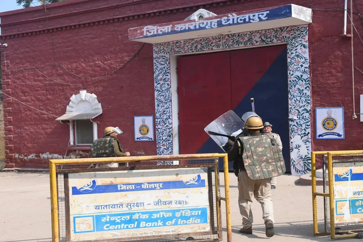 जिला जेल में भिड़े कैदी, मचा हड़कंप, बुलानी पड़ी आधा दर्जन थानों की पुलिस