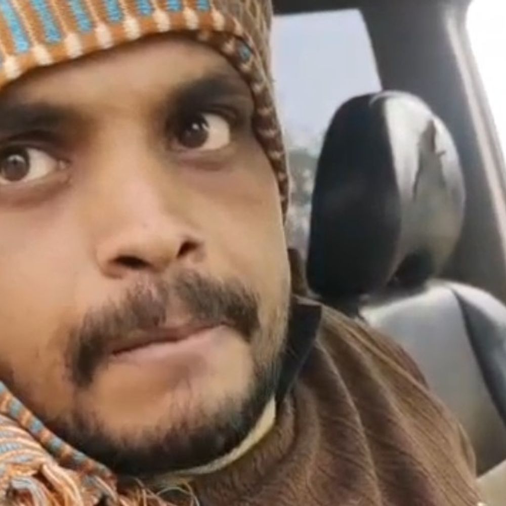 गयाजी में कार से 355 लीटर शराब जब्त:666 बोतल शराब के साथ तस्कर अरेस्ट, टेकारी का रहने वाला है बदमाश