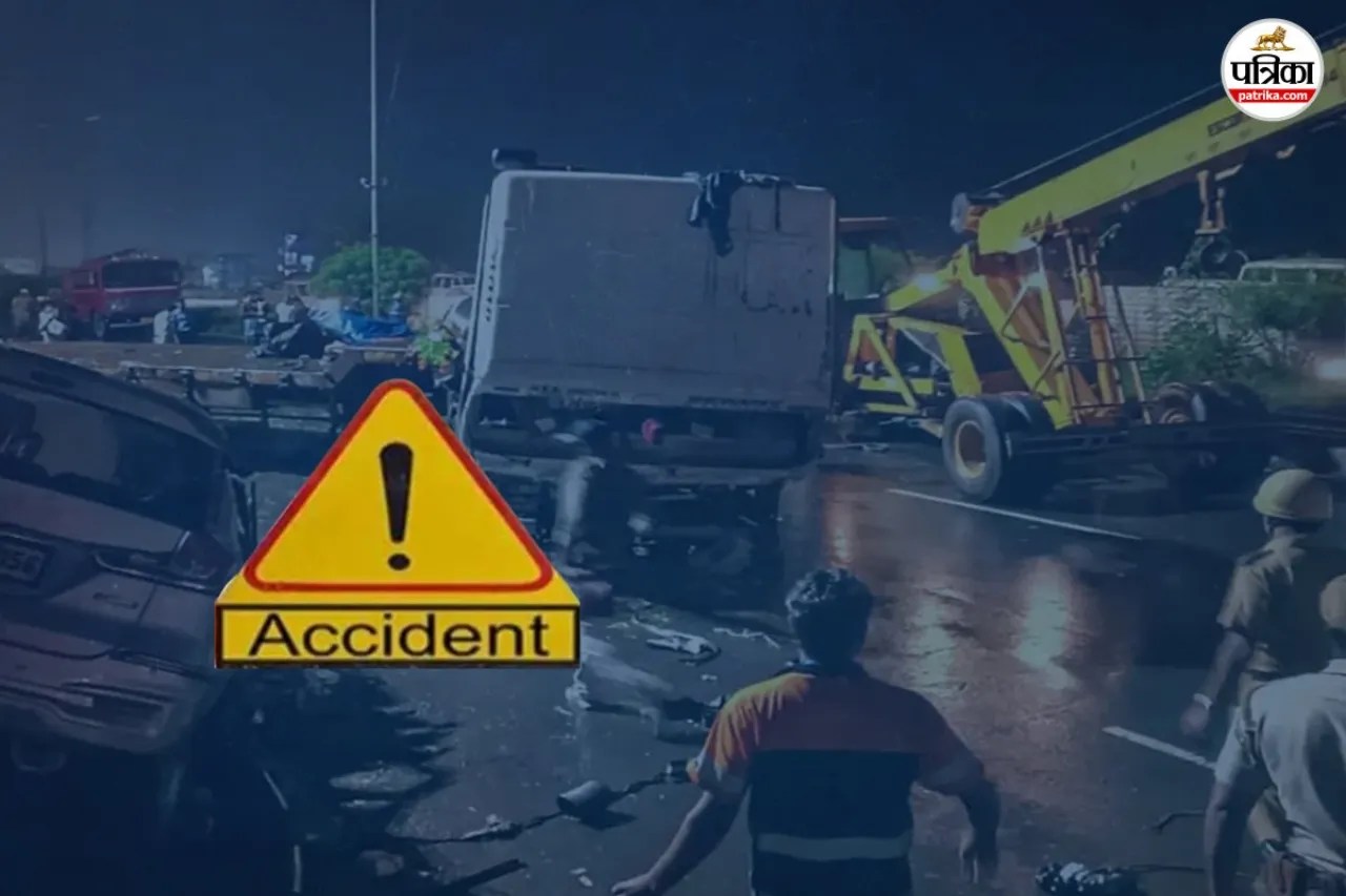 Mau News: मऊ में  पूर्वांचल एक्सप्रेसवे पर स्कॉर्पियो पलटी, सात श्रद्धालु घायल