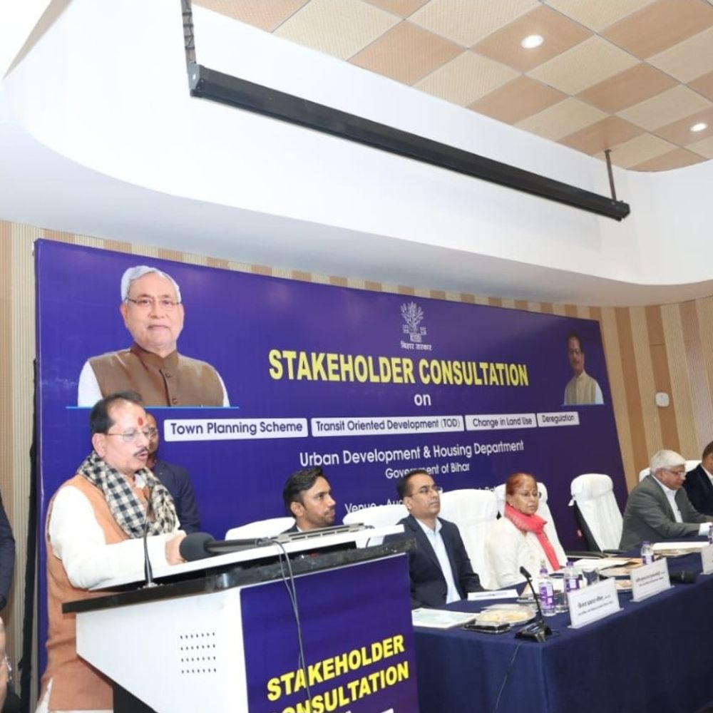 बिहार सरकार मार्च तक करेगी भूमि माफिया का सफाया:विजय सिन्हा बोले- राज्य बनेगा पूर्वी भारत का टेक हब, बिल्डिंग बायलॉज का उल्लंघन करने पर जुर्माना