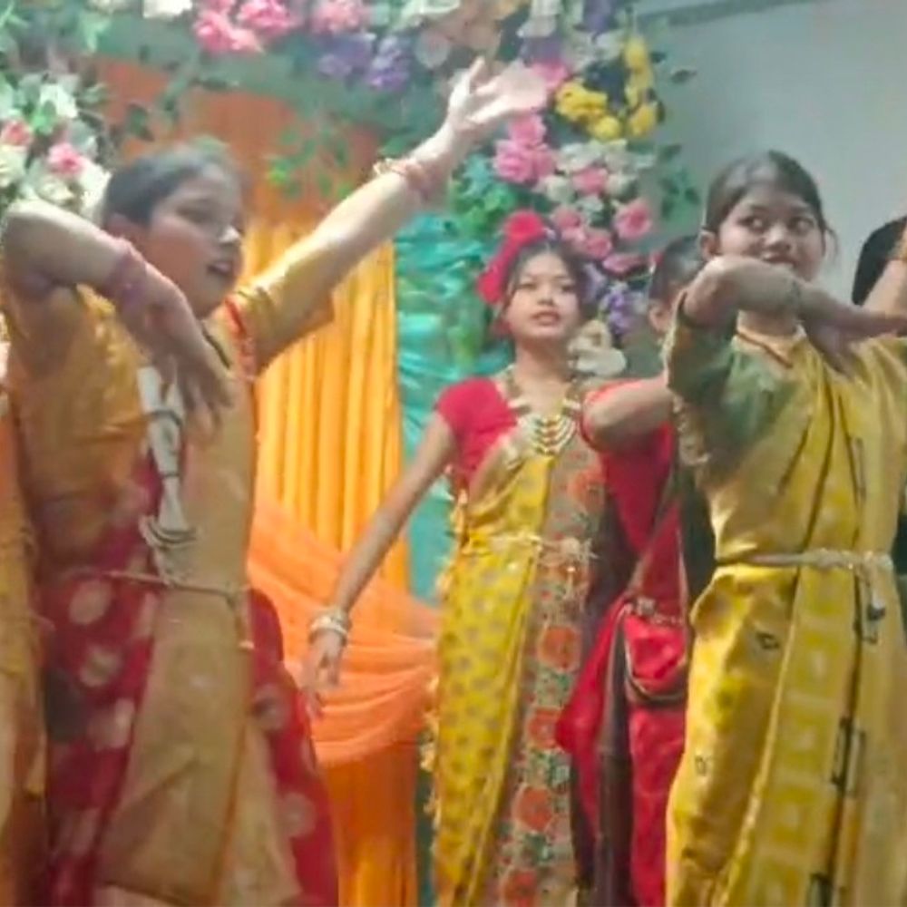 शेखपुरा में महाराज अहिबरन जयंती समारोह आयोजित:बरनवाल समाज के सैकड़ों लोगों ने लिया भाग, बच्चों की प्रस्तुतियों ने मोहा मन